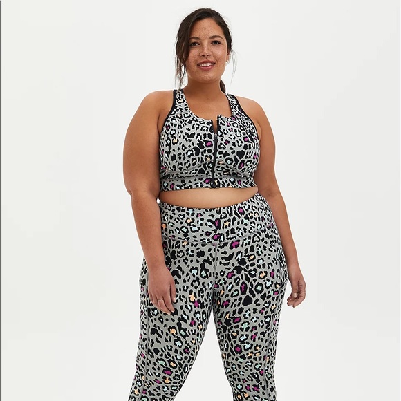 Torrid Leopard Activewear Set - Picture 3 of 10